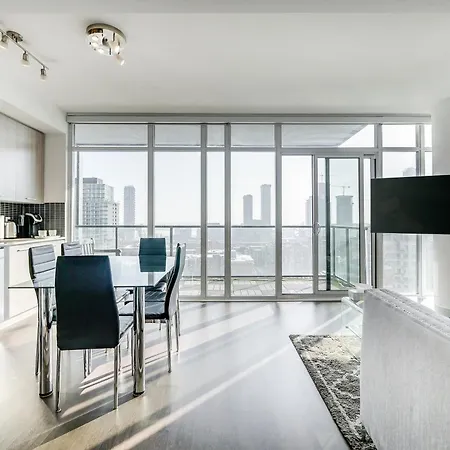 Epic 2Br Condo W/ Panoramic Cn Tower/City View